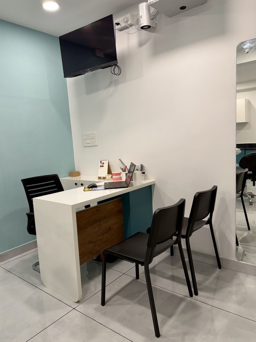 Consultation Table at Auro Dental Clinic